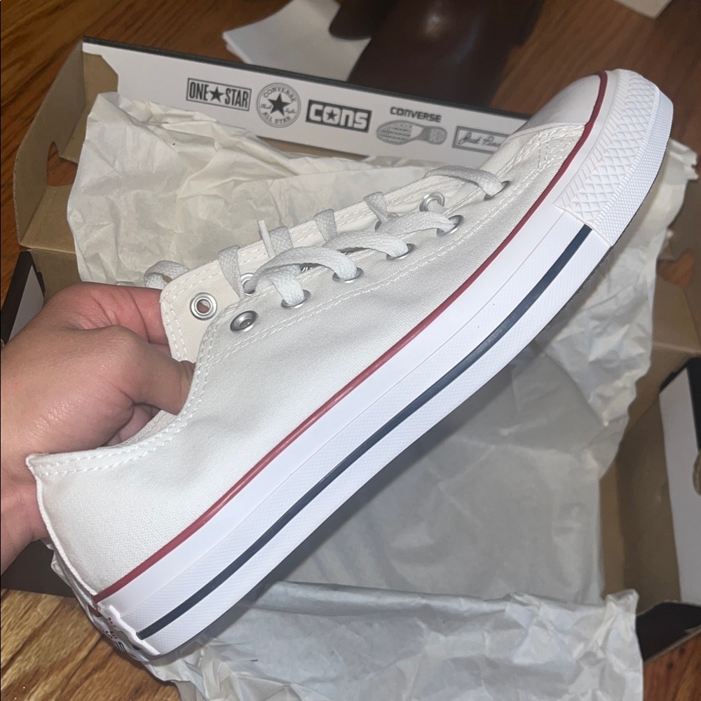 NIB Converse Chuck Taylor All Star Ox canvas sneakers in white - Picture 6 of 9